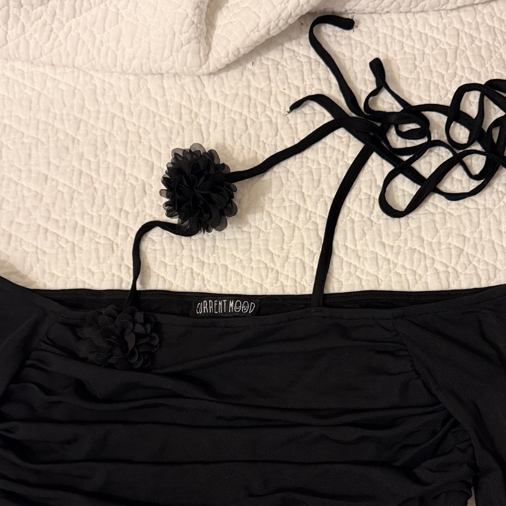 Current Mood Black Off-Shoulder Bell Sleeve Crop Top with Tie - Picture 2 of 3
